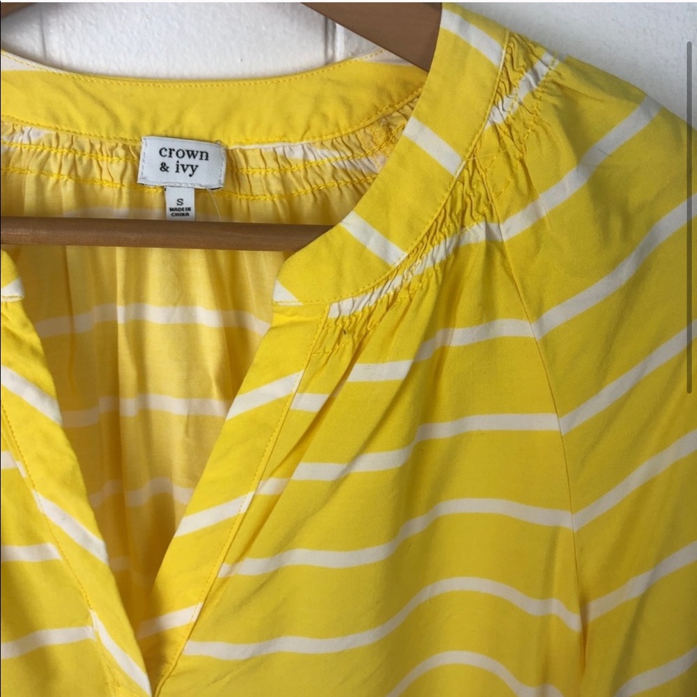 Crown & Ivy Yellow & white Striped popover Top Small 3-4 Sleeves Blouse - Picture 3 of 7